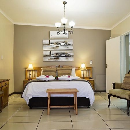 Holme Lea Manor Bed & Breakfast Piet Retief Eksteriør bilde