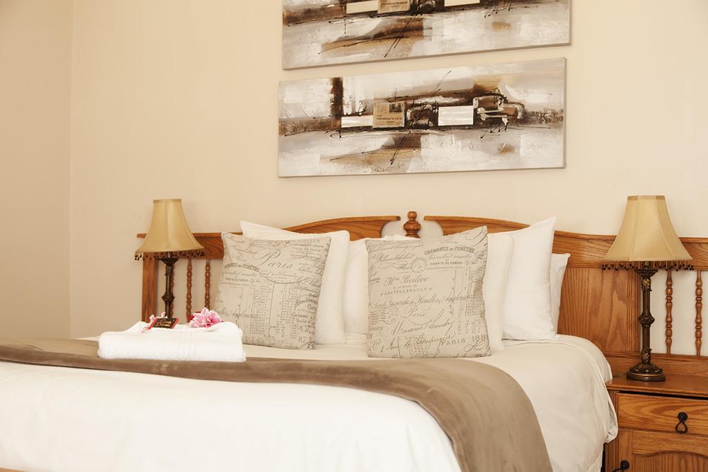 Holme Lea Manor Bed & Breakfast Piet Retief Eksteriør bilde