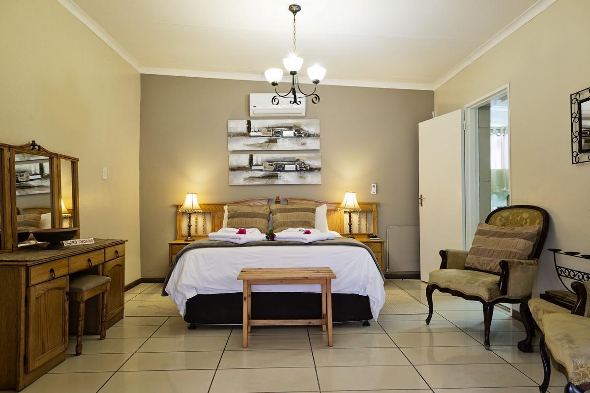 Holme Lea Manor Bed & Breakfast Piet Retief Eksteriør bilde