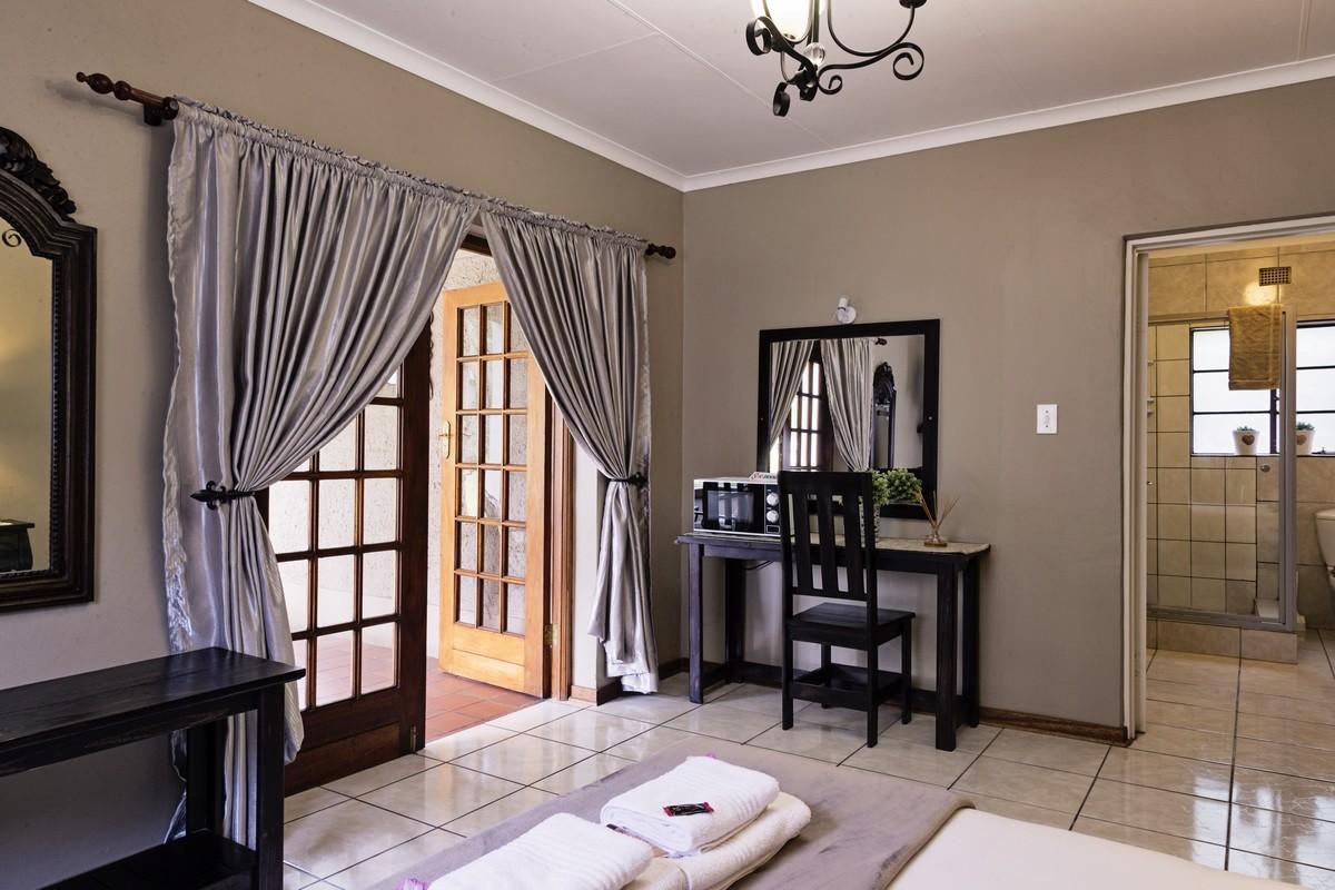 Holme Lea Manor Bed & Breakfast Piet Retief Eksteriør bilde